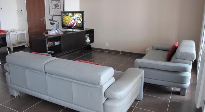 Апартаменты Apartment Lorategi