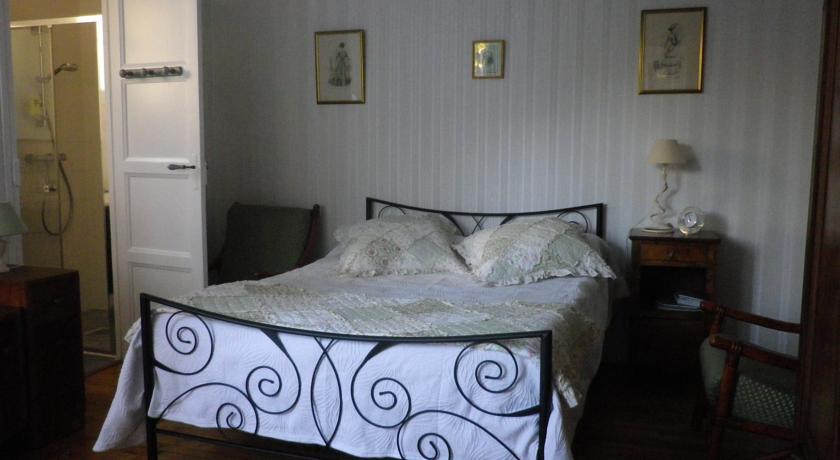 Мини-отель Chambre d'hôtes Les Orchidées
