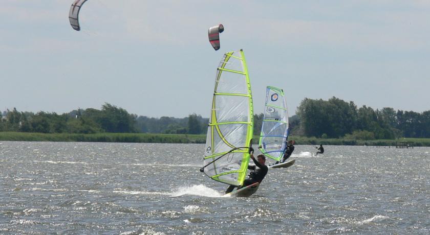 Отель Landleven de Wyckel