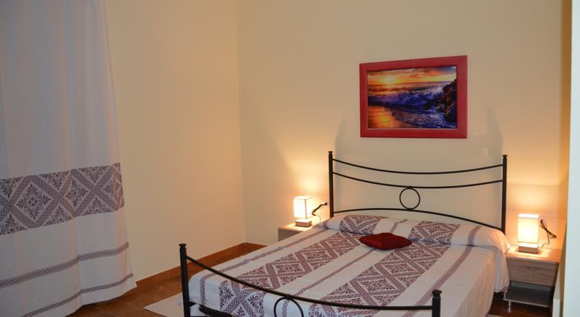 Мини-отель B&B Domus De Janas