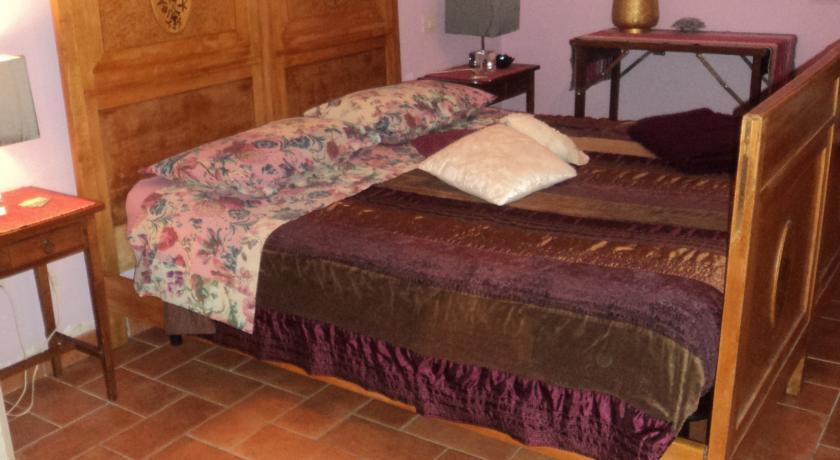 Мини-отель Around the World B&B