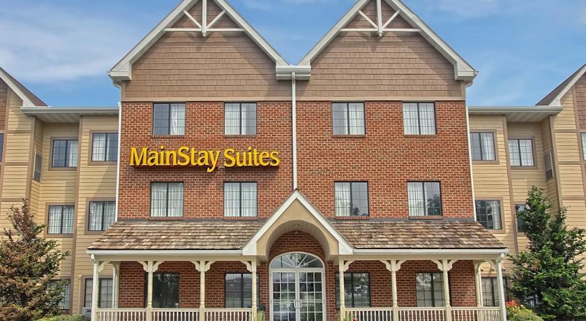Отель Mainstay Suites 