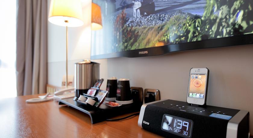Отель Mercure Lyon Plaza République