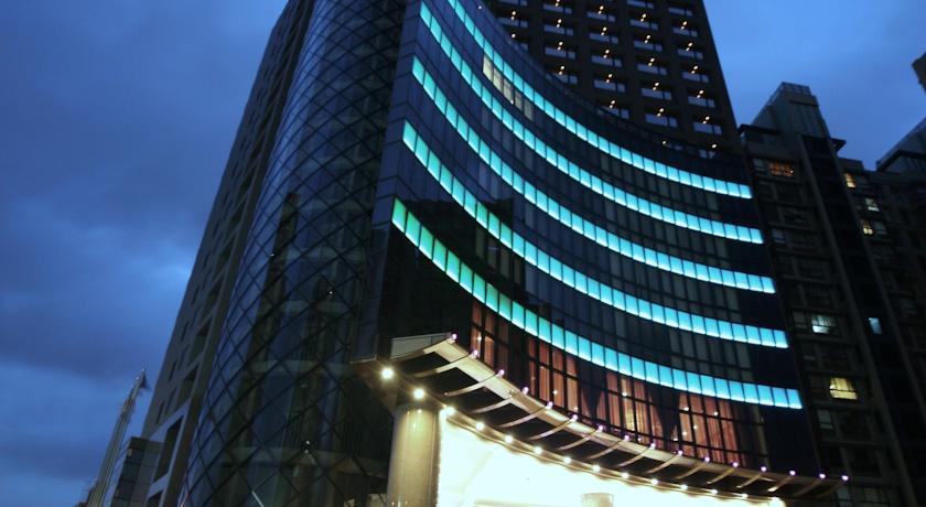 Отель Monarch Skyline Hotel