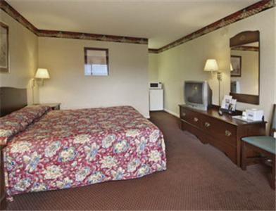 Отель Travelodge Newport News