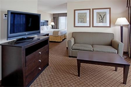Отель Holiday Inn Express and Suites Newberry