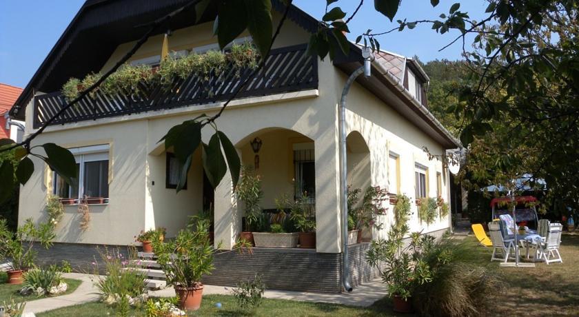 Апартаменты Apartment Gyenesdias 12