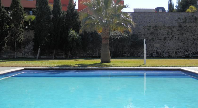 Апартаменты Apartment Red Roca Llisa