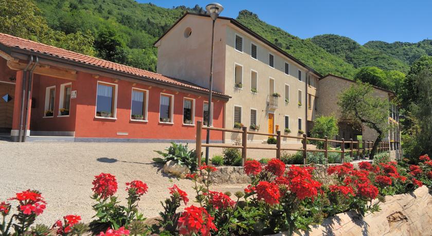 Отель Il Maggiociondolo Agriturismo