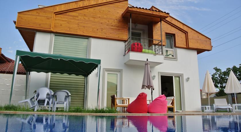 Grand Adil Villas