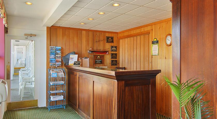 Отель Days Inn Bar Harbor