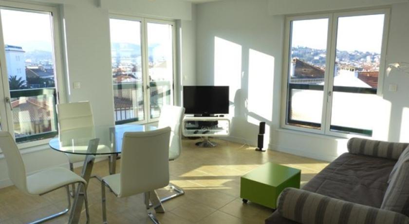 Rental Apartment Lusitania - Saint-Jean-de-Luz