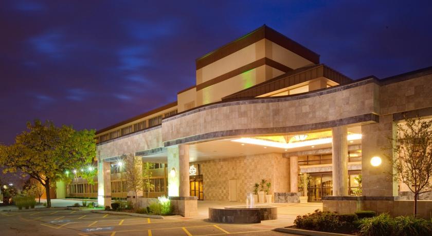 Отель Holiday Inn Chicago North Shore