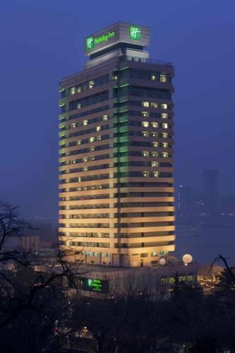 Отель Holiday Inn Wuhan Riverside