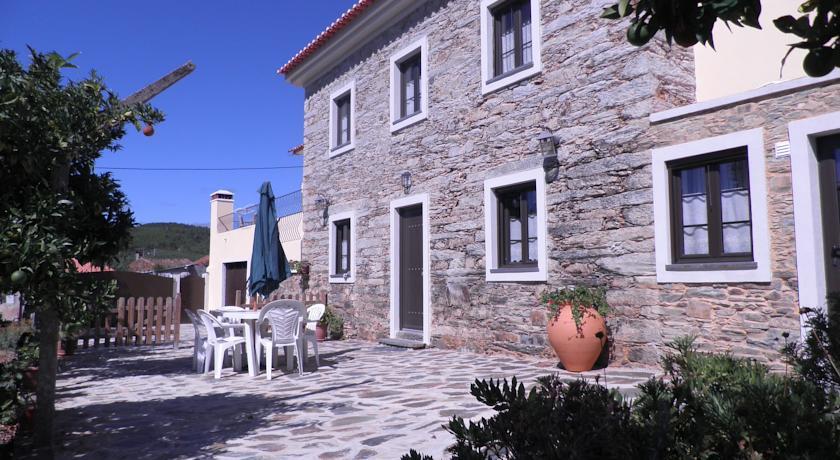 Гостевой дом Quinta da Eira