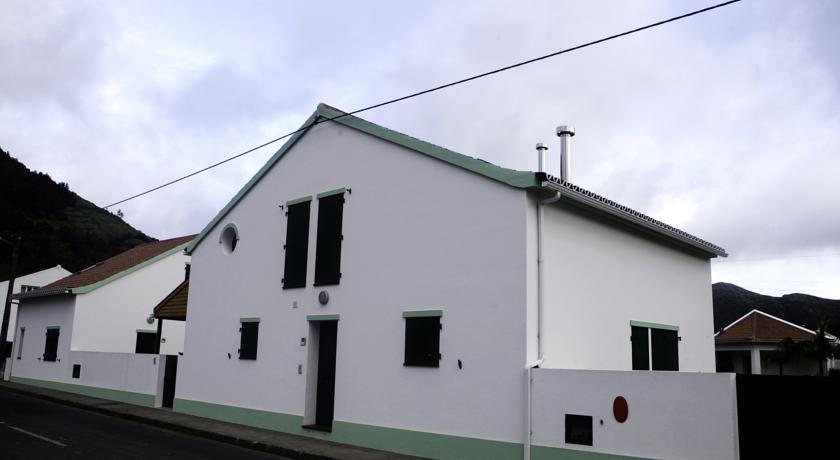 Апартаменты Living Azores Sete Cidades
