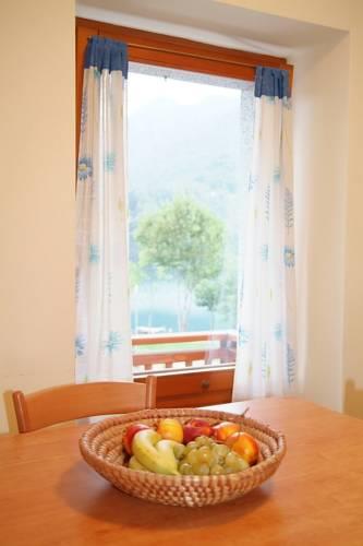 Апартаменты Mezzolago di Ledro Holiday Home 1