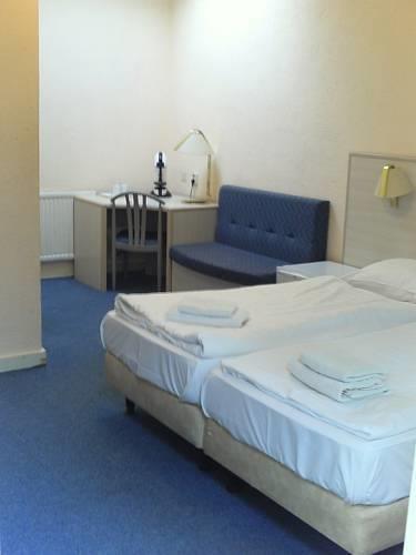 Отель Hotel Amsterdam Fauquemont
