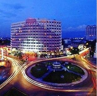 Отель Imperial Palace Suites