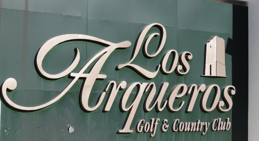 Апартаменты Los Arqueros Golf Resort