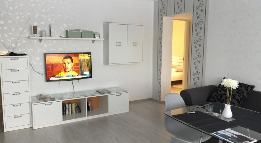 Апартаменты Luganuse Apartment