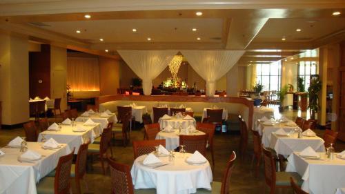 Отель La Quinta Inn & Suites Secaucus Meadowlands