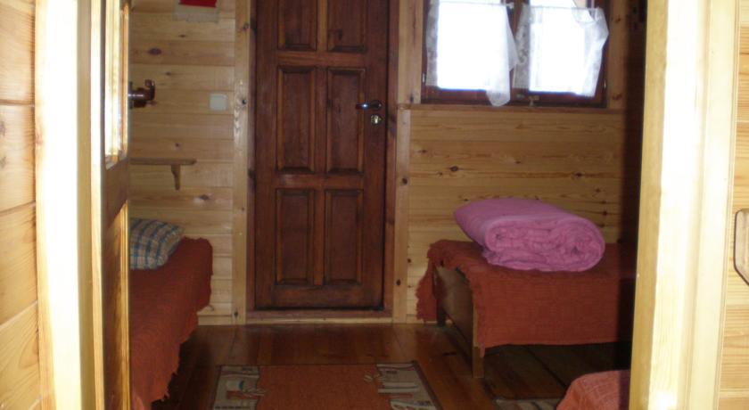 Отель Domek Letniskowy Nad Jeziorem
