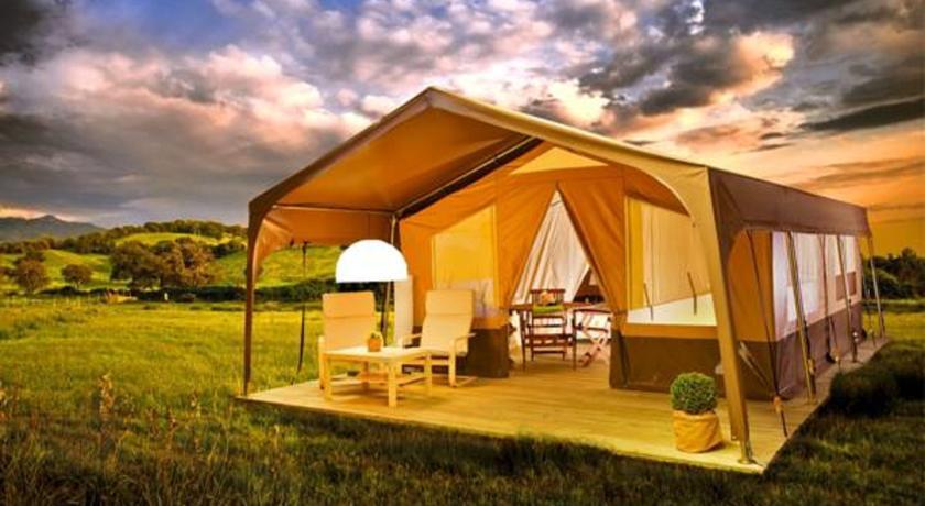 Отель Safari Tent Holidays