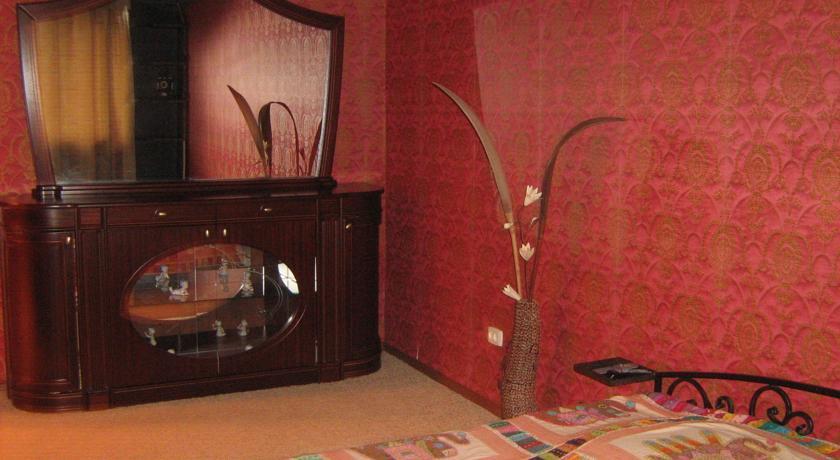 Komsomolskaya Apartment