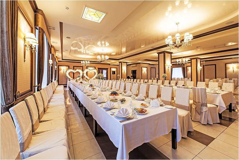 Riviera hotel & restaurant