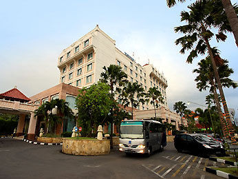 Отель Novotel