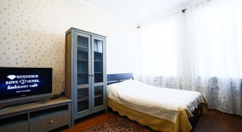 Flat and Hotel 3 На Восстания