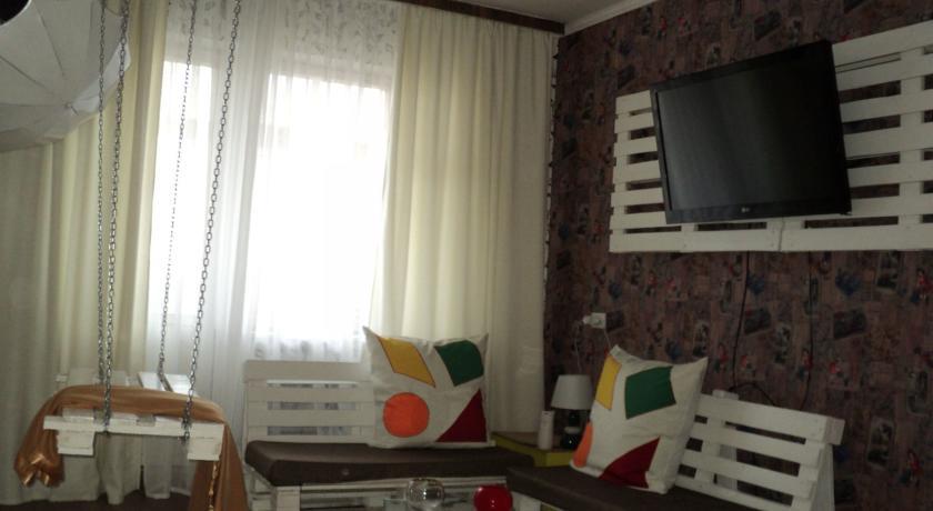 Апартаменты Apartment on Slavina Street 10