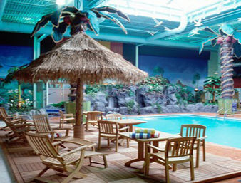 Отель Ramada Plaza Crystal Palace Hotel