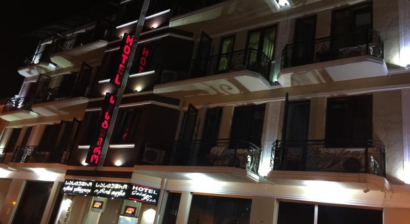 Golden Star Hotel