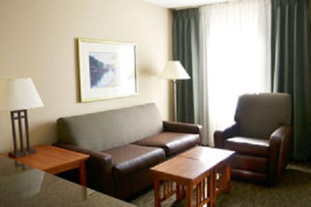 Отель Aspen Suites