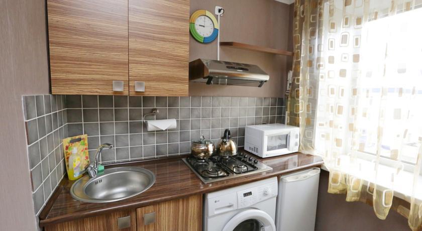 Апартаменты Luvr Parkhouz Apartment