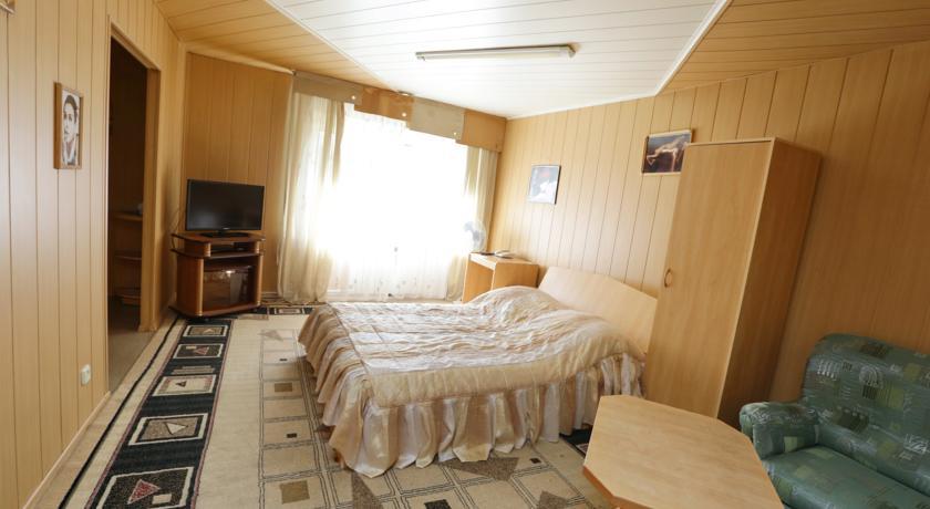 Апартаменты Svetlana Parkhous Apartment