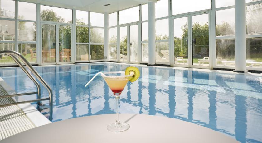 Отель Novotel Senart Golf De Greenparc