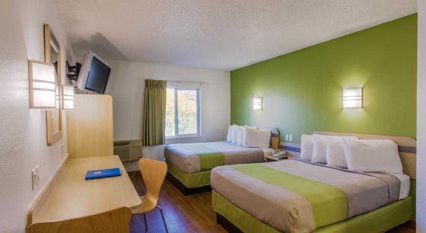 Отель The Motel 6 Moab