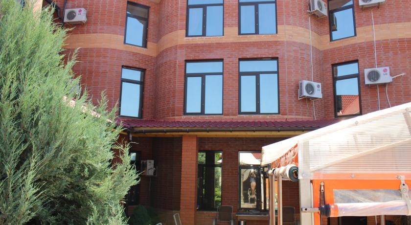 Вилла Villa Sonyachna with swimming pool
