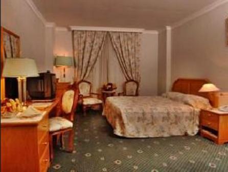Отель Ramada Kuwait Hotel