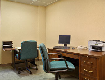Отель Ramada Amherst Conference Center