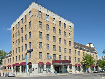 Отель Ramada Plaza Hotel Ojibway
