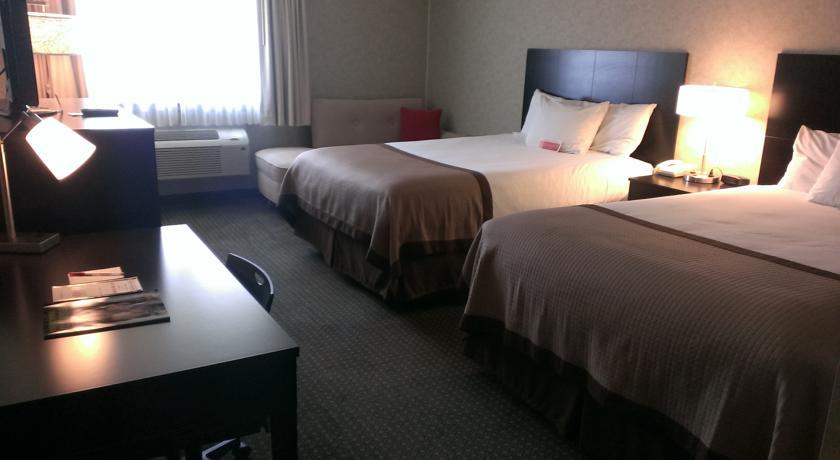 Отель Ramada Rochester Mayo Clinic Area