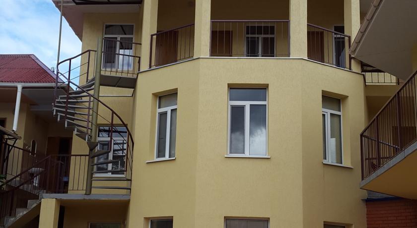 Ласточкино Гнездо