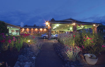 Отель Shilo Inn Suites