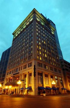 Отель The Hilton Garden Inn Indianapolis Downtown