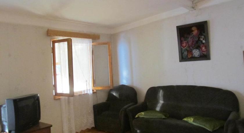 Guest House Kostava