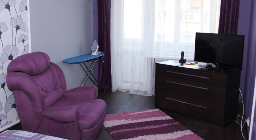 Апартаменты Apartment at Yshanova Square